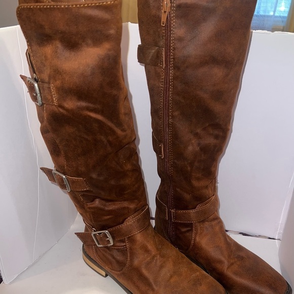 Brown Knee High Boots with Buckle Accents and Zipper Closure - Picture 2 of 5